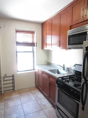 Rented by Bohemia Realty Group | media 6