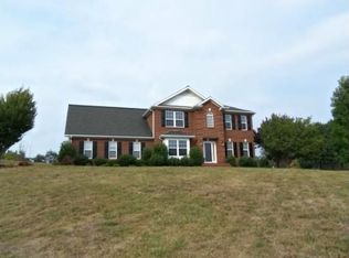 304 Meadow Rdg, Radford, VA 24141