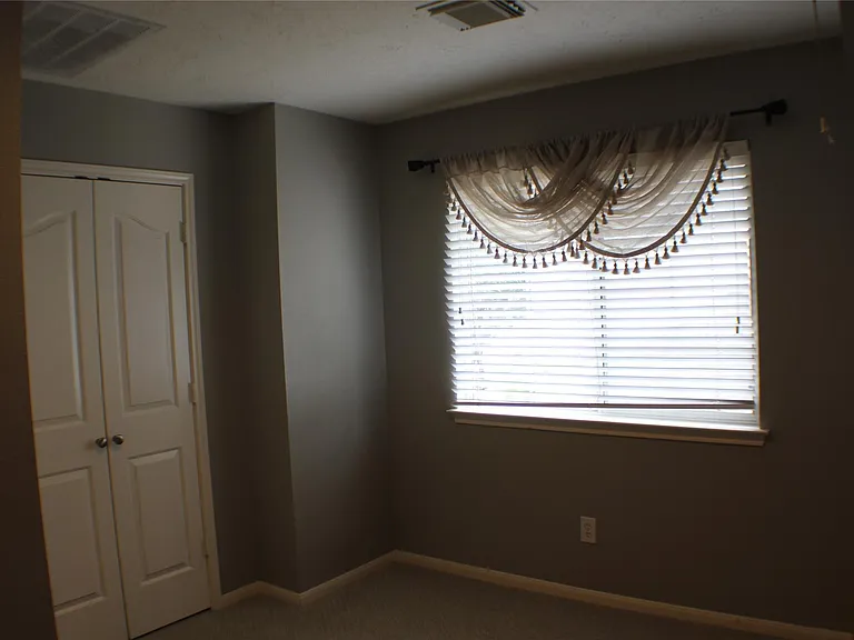 1718 Heddon Falls Dr — Photo 27