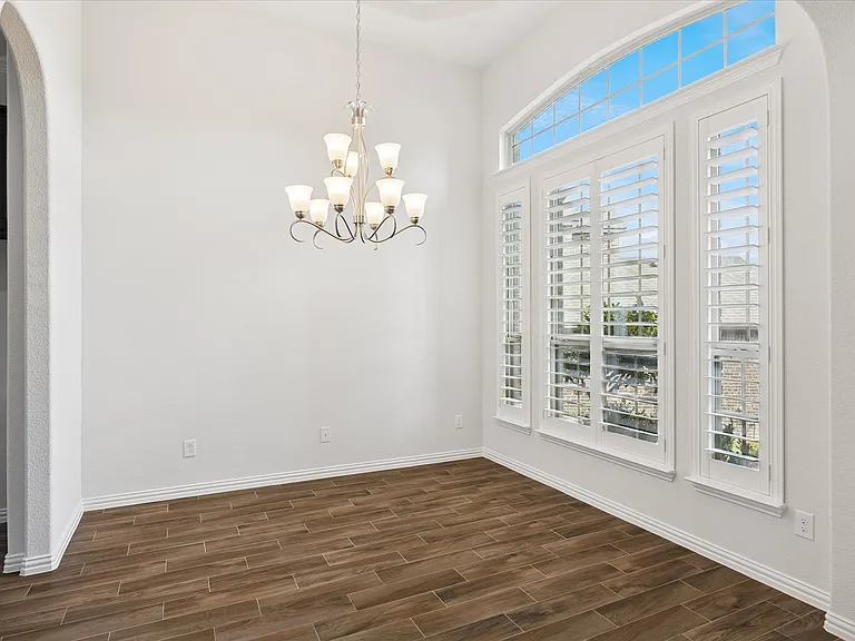 5805 Canyon Oaks Ln — Photo 18