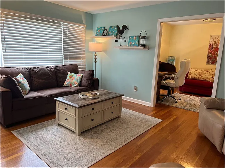 605 Northampton Rd — Photo 3