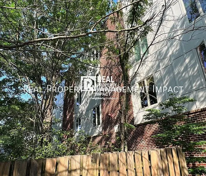 400 W Rosemary St #403 — Photo 24