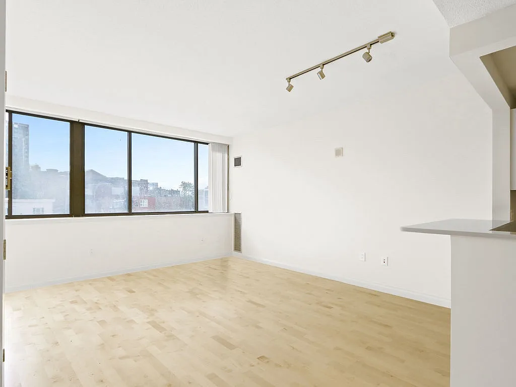 Studio, 531 sqft, $2,595 — Photo 1