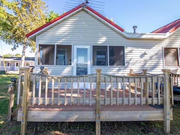 W983 West North Shore Drive #6, Montello, WI 53949