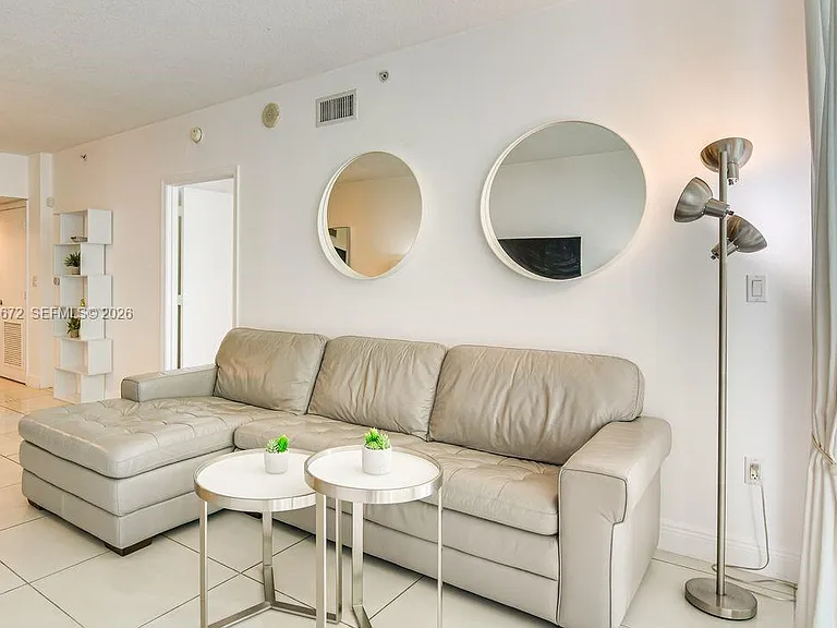 1750 N Bayshore Dr #1909 — Photo 9