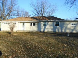 2113 S Country Club Dr, Jefferson City, MO 65109