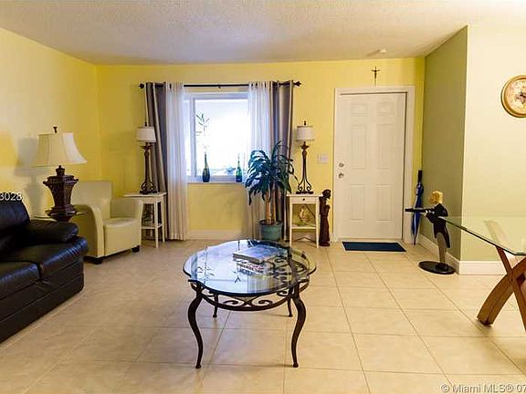 4th image of 501 Blue Heron Dr APT 310A