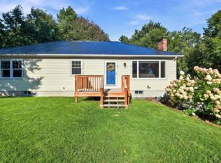 25 Ridgewood Dr, Gilmanton, NH 03237