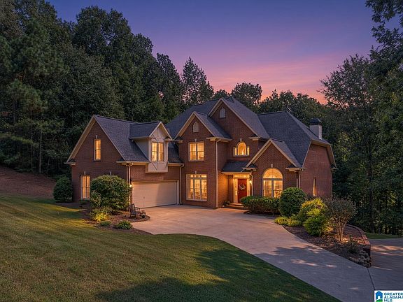 5th image of 30 Bellerive Cir