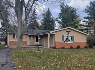 2278 Greenview Dr, Adrian, MI 49221