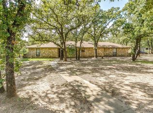 7013 Many Oaks, Joshua, TX 76058