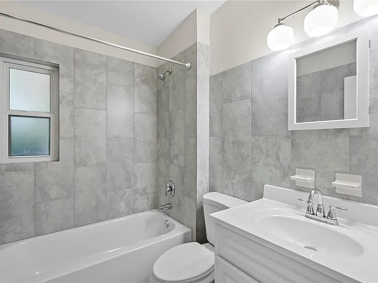 5212 N Indiana Ave — Photo 14