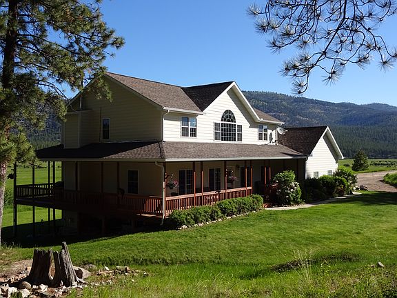 View of house from side yard