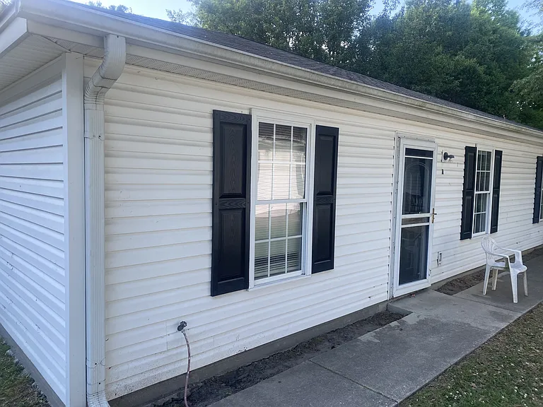 1309 Waverly Ave #A — Photo 5
