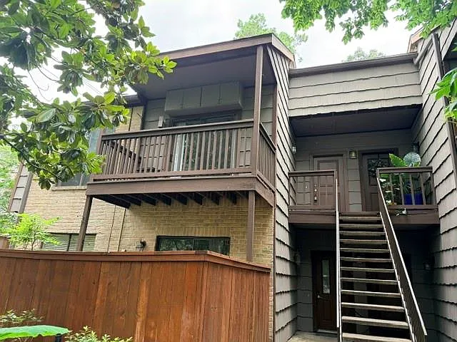1 bed, 1.0 bath, 622 sqft, $1,300 — Photo 2