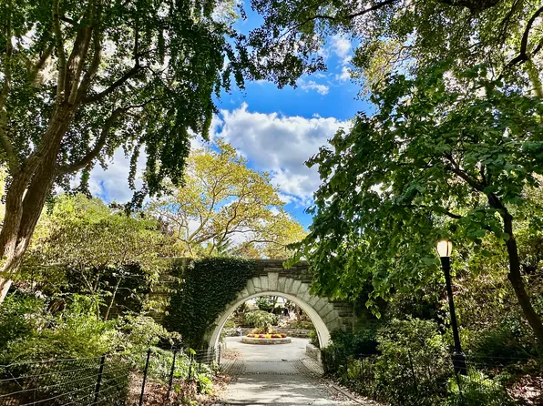 501 East 87th Street image 14 of 17