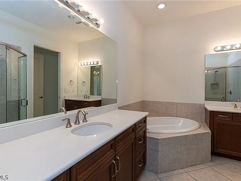 11108 Esteban Dr — Photo 19