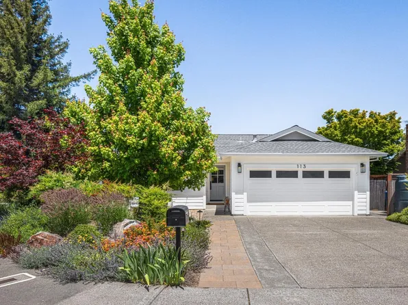 113 Smith Court, Healdsburg, CA 95448