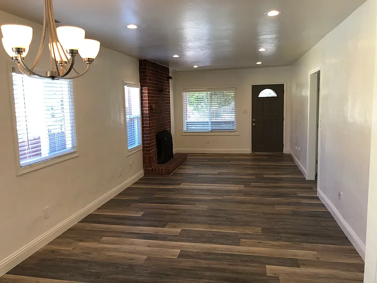 1515 Liberty St — Photo 10