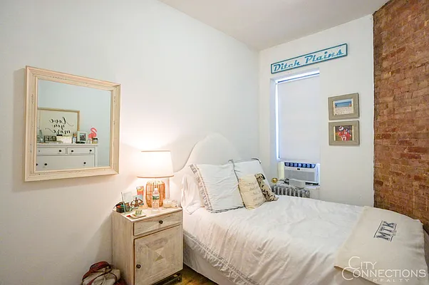 Rented by City Connections Realty | media 31