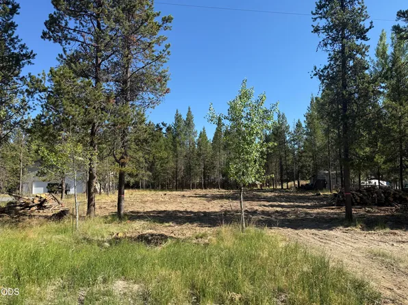 17464 Grebe Dr, Bend, OR 97707