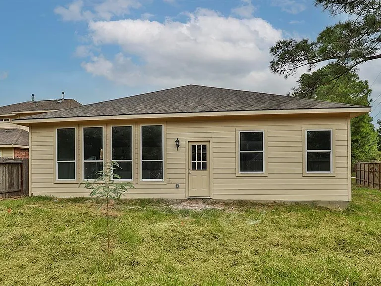 17403 Harmony Hill Dr — Photo 23