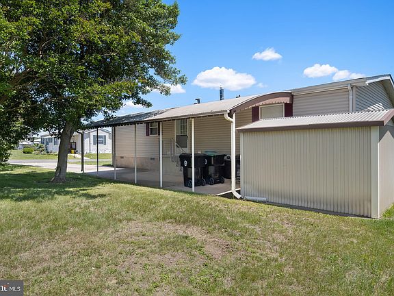 4th image of 29 Oak Dr #D
