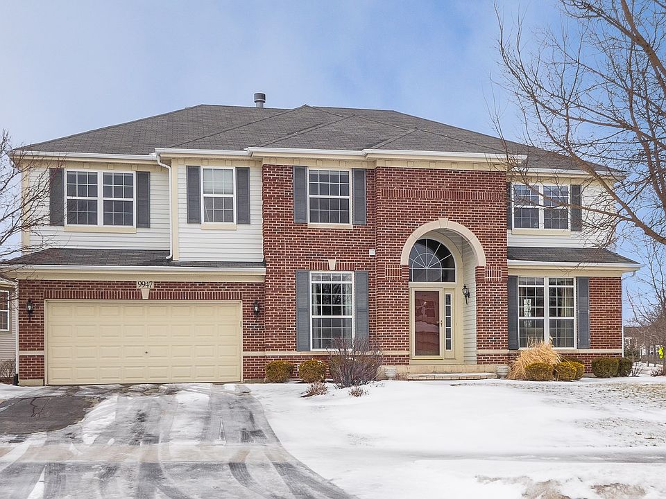 Welcome to 9947 Stockton Lane in Covington Lakes.