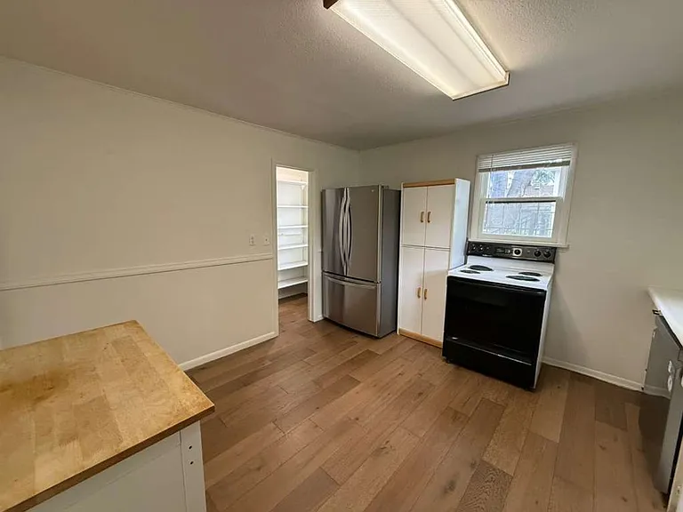 9242 2nd Ave NW — Photo 10