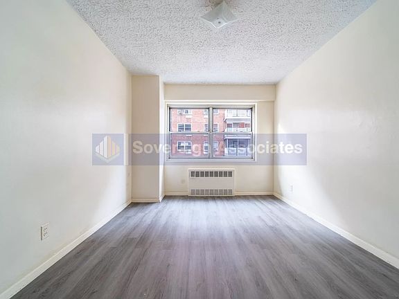 5th image of 3125 Tibbett Ave APT 6G