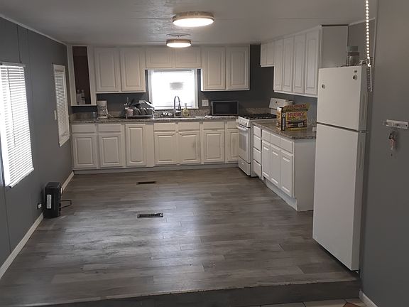 3rd image of 9000 Zuni Rd SE Unit B24