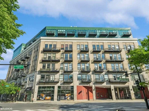 1645 W Ogden Ave #601, Chicago, IL 60607