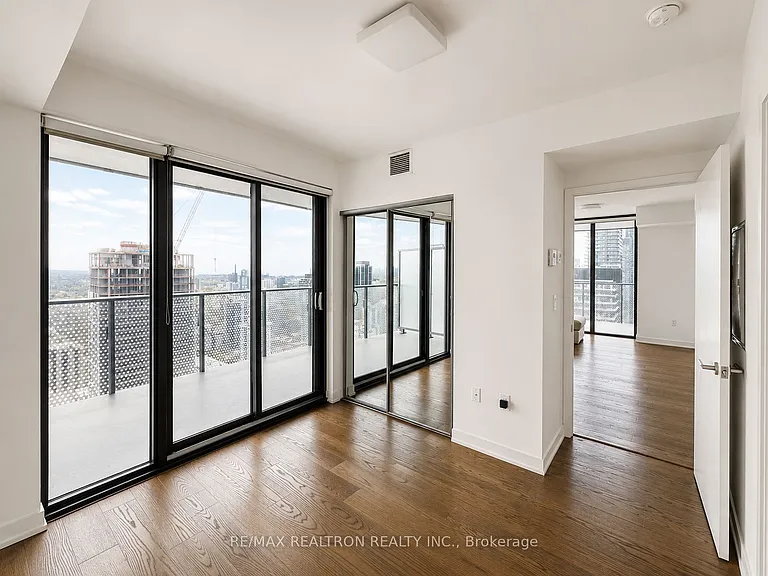 11 Wellesley St W #4102 — Photo 8