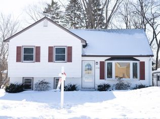 2055 Sunnyside Ter, New Brighton, MN 55112