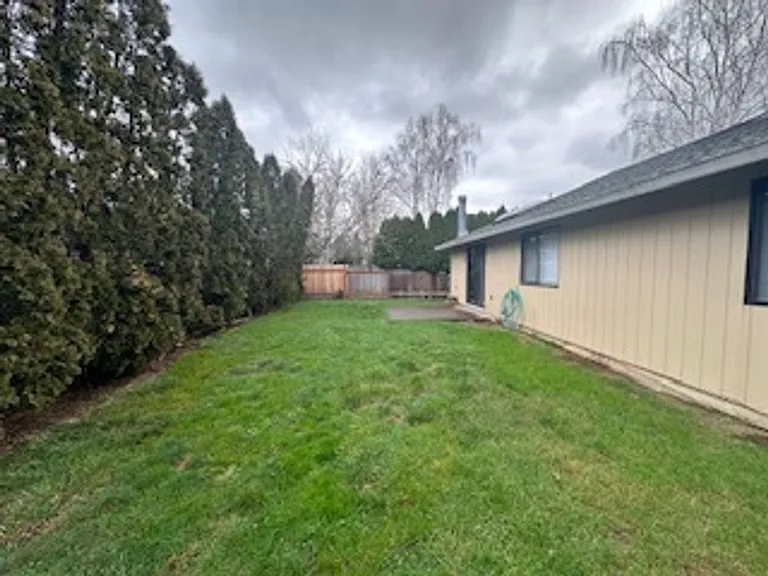 16265 NW Lyndel Ln — Photo 18
