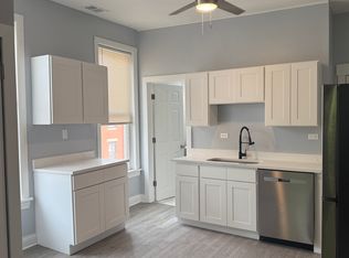 2333 W Ohio St APT 2F, Chicago, IL 60612