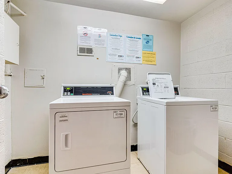 Laundry - 6th Floor