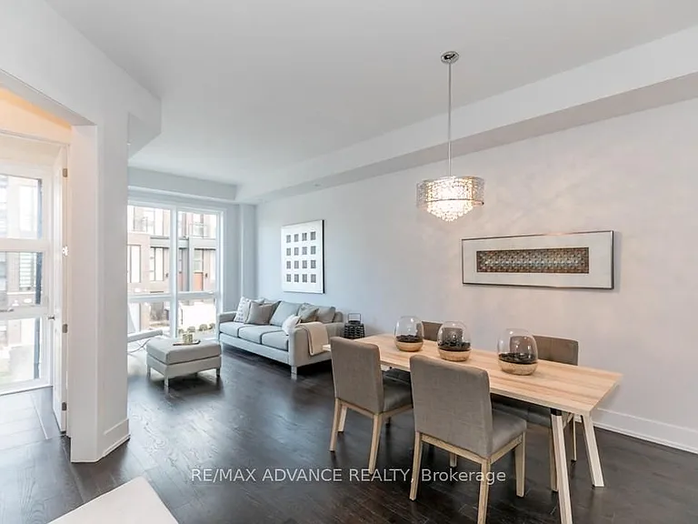 12 Cambray Rd — Photo 6