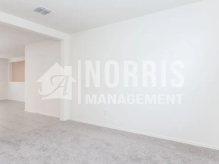2897 N Rosewood Ln — Photo 14