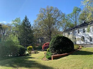 1215 Roe Ford Rd, Greenville, SC 29617