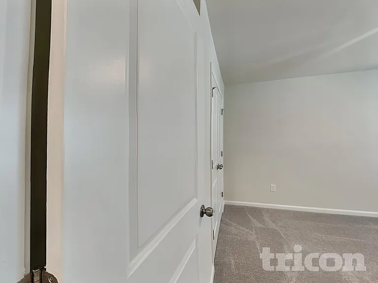 108 Fennec Dr — Photo 8