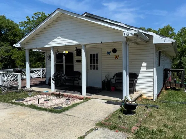 536 Hughes St, Danville, VA 24541