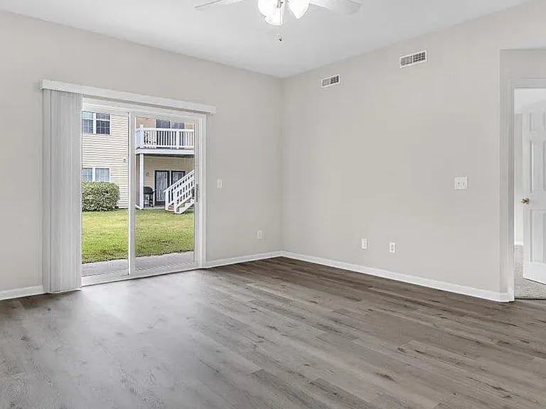 4629 McClelland #T104 — Photo 7