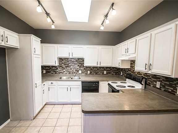 3rd image of 3824 Gessner Dr