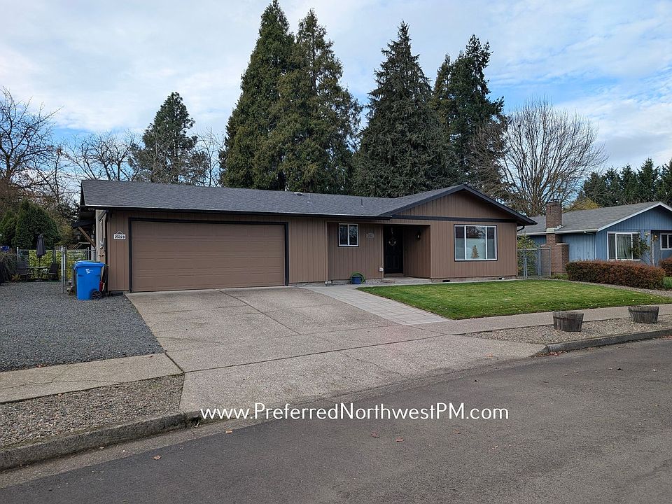 1st image of 2522B Melrose Loop
