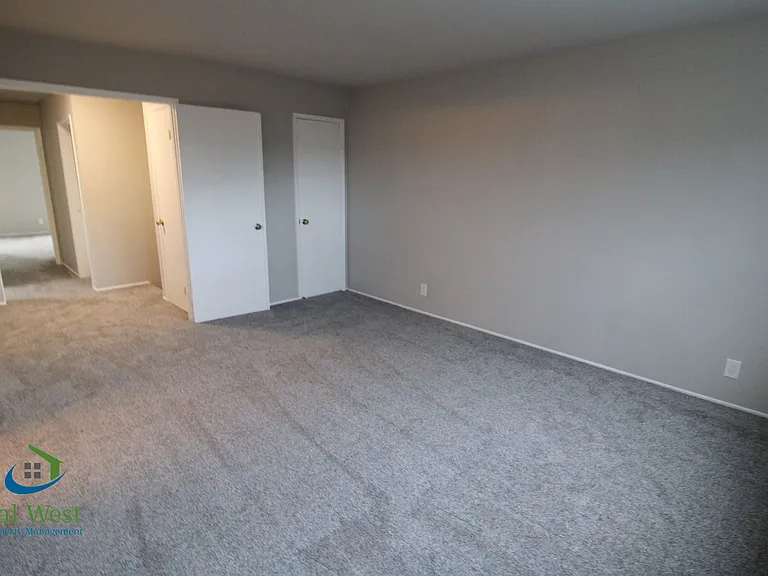 816 Glenside Dr — Photo 23