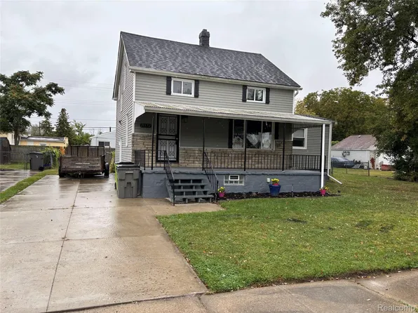 21172 Vermander Ave S, Clinton Township, MI 48035