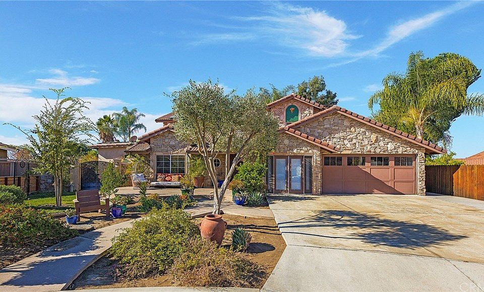 1st image of 24821 Marne Ct