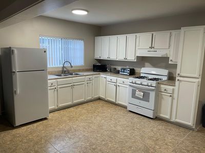 1145 Saint Louis Ave, Long Beach, CA, 90804