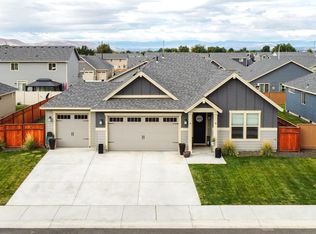 204 Bravo St, Moxee, WA 98936